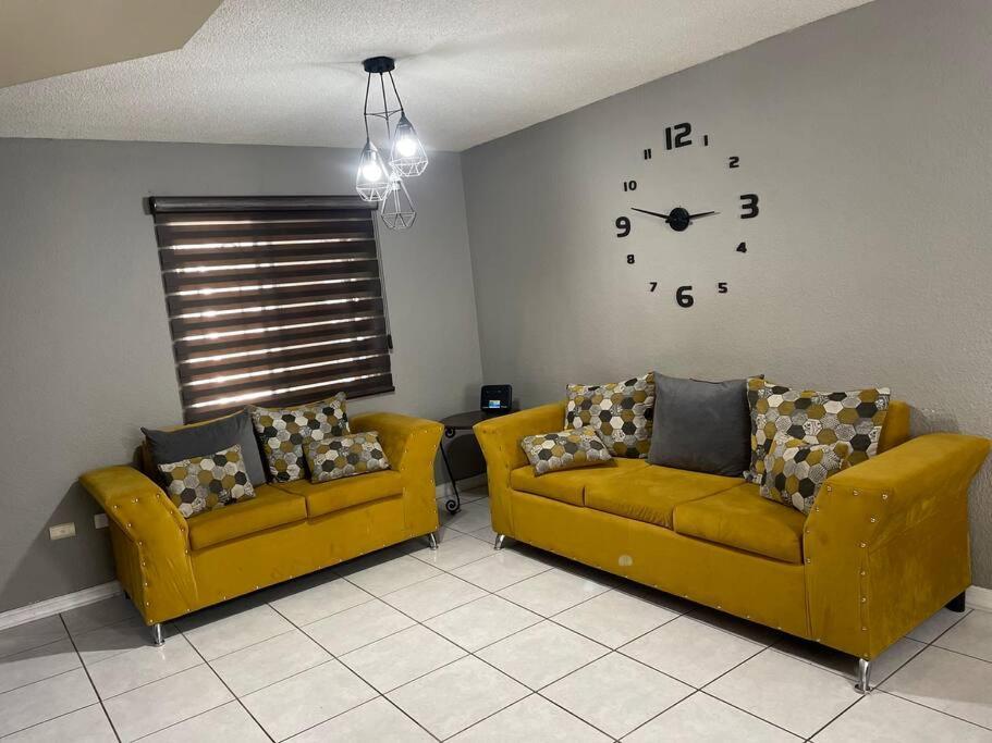 Casa Granada Cercana A Consulado Y Aeropuerto. Ciudad Juarez Ngoại thất bức ảnh