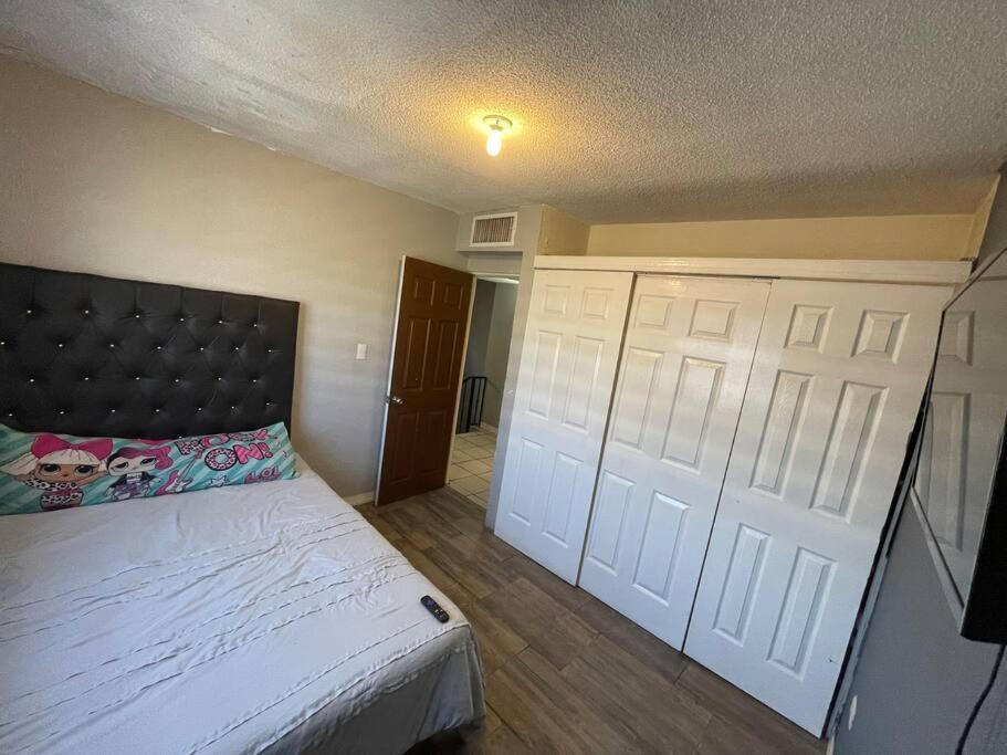 Casa Granada Cercana A Consulado Y Aeropuerto. Ciudad Juarez Ngoại thất bức ảnh