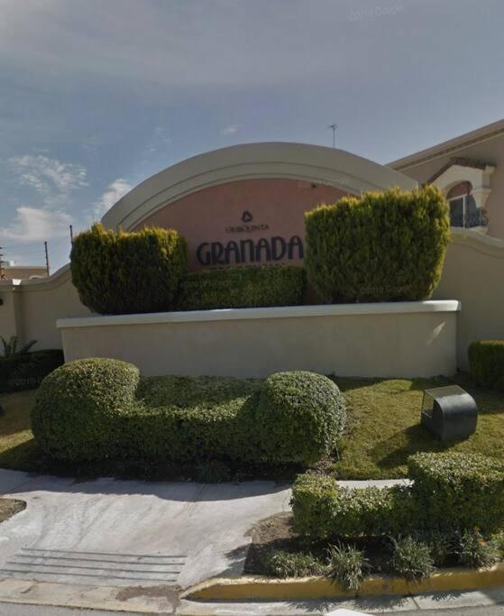 Casa Granada Cercana A Consulado Y Aeropuerto. Ciudad Juarez Ngoại thất bức ảnh