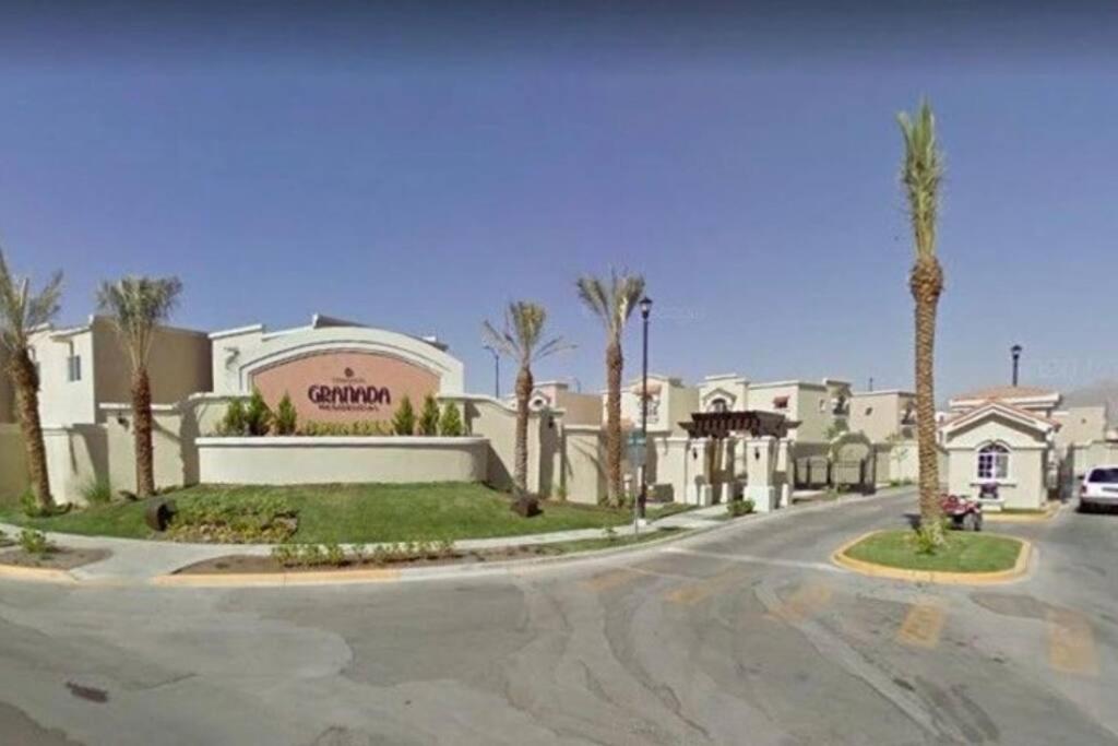 Casa Granada Cercana A Consulado Y Aeropuerto. Ciudad Juarez Ngoại thất bức ảnh